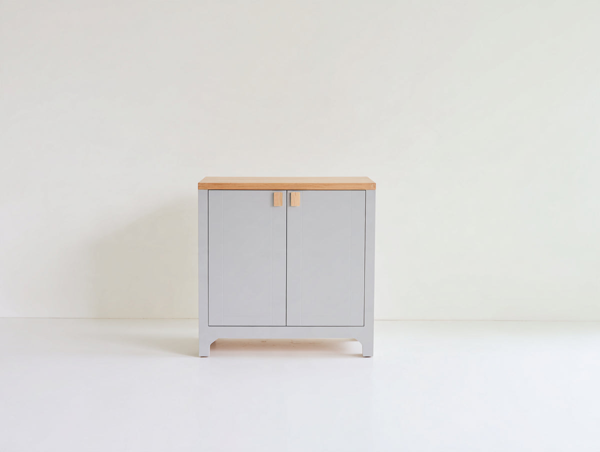 Aparador de madera 90 x 40 x 85 cm - gris claro y marrón natural - 2 puertas con encimera de madera