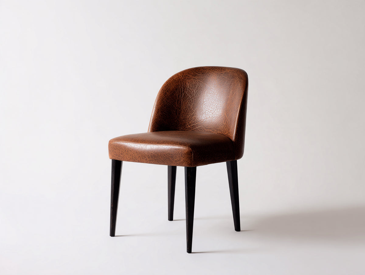 Silla de comedor tapizada en cuero sintético 48 x 55 x 86 cm - marrón y negro - diseño moderno con respaldo curvo y patas de madera
